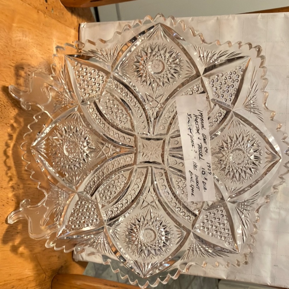 Beautiful Vintage Imperial Glass Co. 1909  crystal 9” serving or cake plate in